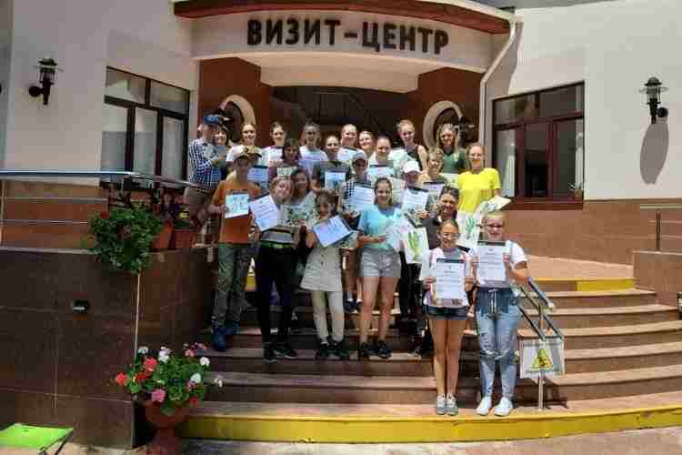Юные художники из Сочи приняли участие в создании «Ботанического атласа Кавказского заповедника»
