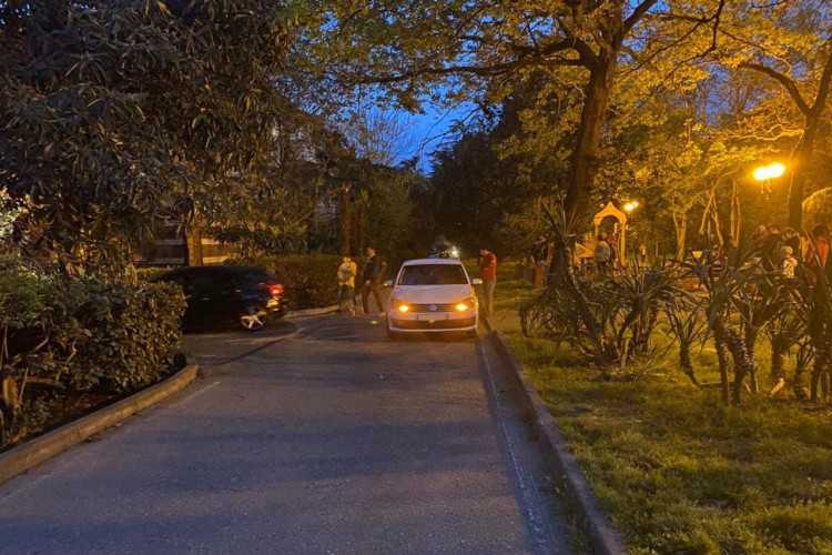 В Сочи Volkswagen Polo сбил выбежавшего на дорогу 2-летнего малыша