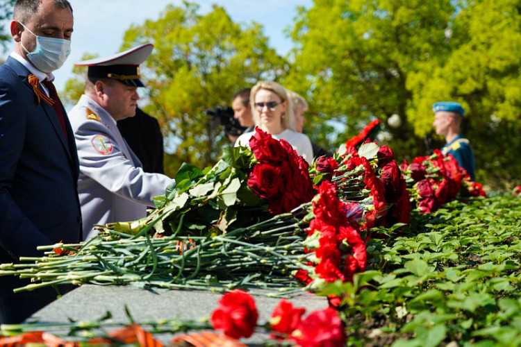 В Сочи открыли мемориал военным врачам «Подвиг во имя жизни» после реконструкции