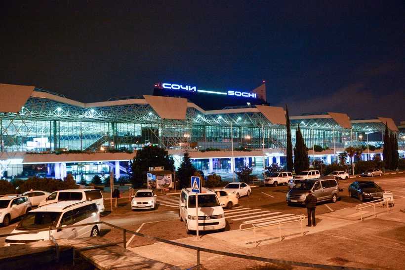 С 16 июня в Сочи запустят ночные автобусы из центра города в аэропорт Автобус №57, следующий по маршруту…