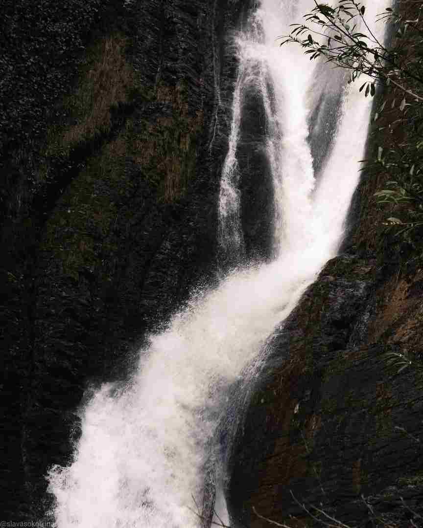 Ореховский водопад Второй по высоте водопад на территории Сочи. Расположен на реке Безуменка при впадении, её…