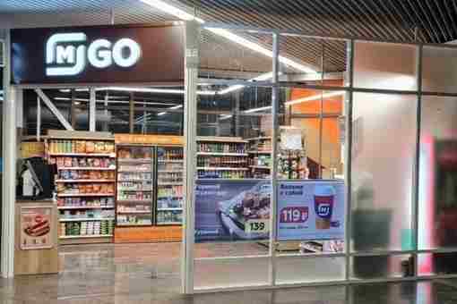 В сочинском аэропорту открыли «Магнит» Это не огромный супермаркет, а компактная торговая точка, площадью…