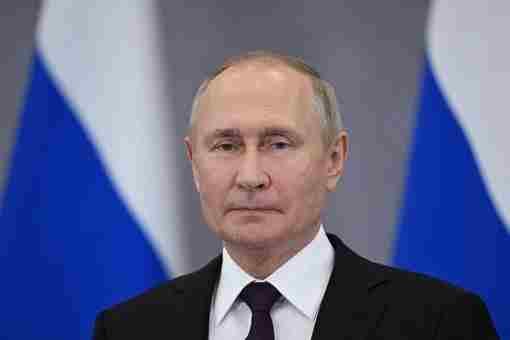 Владимир Путин поручил правительству увеличить зарплаты бюджетникам. Как сообщается на сайте Кремля, зарплаты бюджетников…